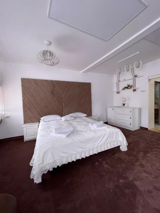 Apartelim Manastirea Humorului Luaran gambar